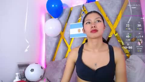 Athenea online show from 06-18-26, 04:02