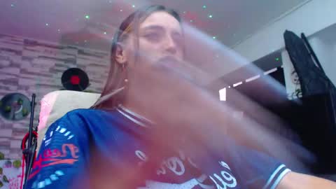 Atenea online show from 01-28-25, 02:42