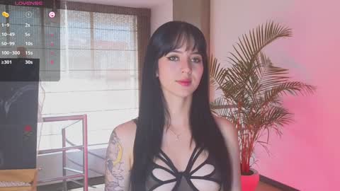 Snapshot of ateneasantacruz chatting on 02-05-25, 08:14 Atenea  online show from 02-05-25, 08:14