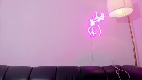 Snapshot of ateneasweety chatting on 02-26-26, 08:57 ateneasweety online show from 02-26-26, 08:57