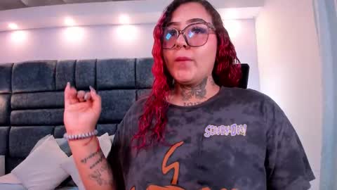 Atennea Diiossa online show from 10-28-25, 11:47