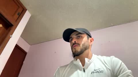 Snapshot of athlete_boy22 chatting on 03-20-26, 11:53 Atlas online show from 03-20-26, 11:53