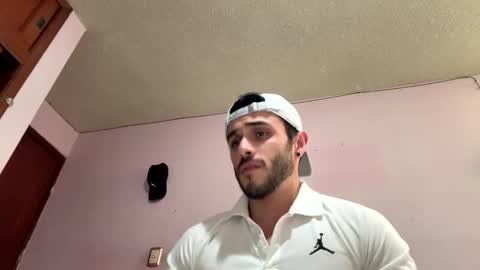 Snapshot of athlete_boy22 chatting on 04-24-26, 11:51 Atlas online show from 04-24-26, 11:51