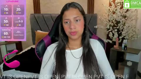 Snapshot of atiena_ chatting on 04-21-26, 07:50 Atiena online show from 04-21-26, 07:50