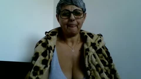 Snapshot of atikaarea chatting on 01-02-25, 01:51 atikaarea online show from 01-02-25, 01:51