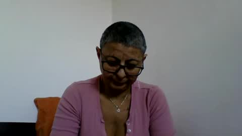 Snapshot of atikaarea chatting on 01-14-25, 11:20 atikaarea online show from 01-14-25, 11:20