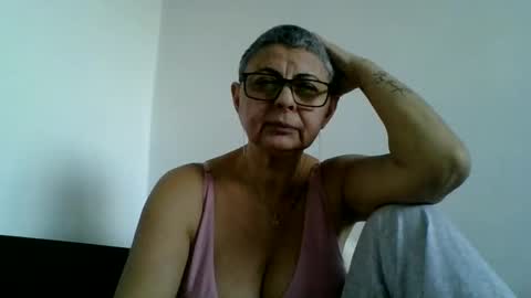 Snapshot of atikaarea chatting on 01-28-25, 02:42 atikaarea online show from 01-28-25, 02:42