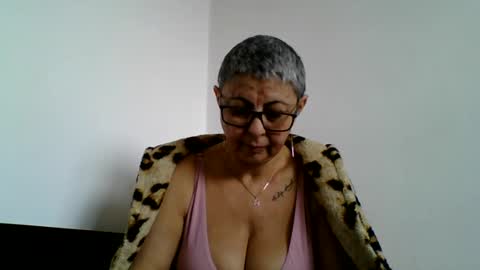 Snapshot of atikaarea chatting on 02-07-25, 09:05 atikaarea online show from 02-07-25, 09:05