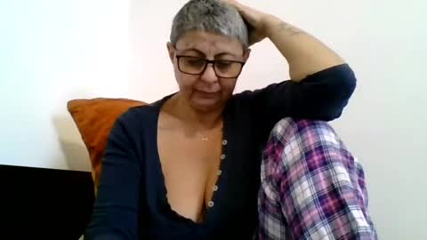 Snapshot of atikaarea chatting on 02-17-25, 02:26 atikaarea online show from 02-17-25, 02:26