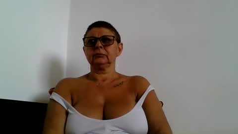 Snapshot of atikaarea chatting on 09-14-25, 09:08 atikaarea online show from 09-14-25, 09:08