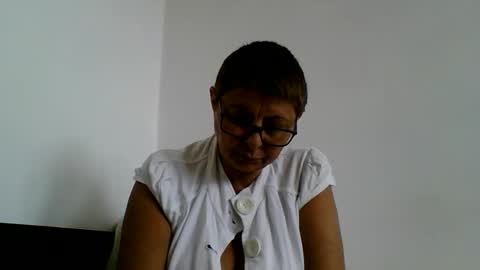 Snapshot of atikaarea chatting on 09-30-25, 09:47 atikaarea online show from 09-30-25, 09:47