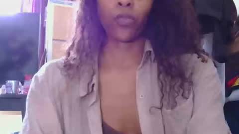 Snapshot of atirahcali chatting on 05-03-26, 03:07 AtirahCali online show from 05-03-26, 03:07