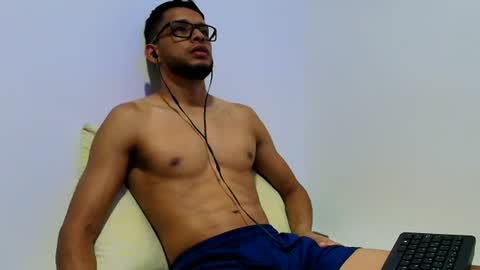 Snapshot of atorres21 chatting on 07-06-26, 03:14 Torres online show from 07-06-26, 03:14
