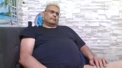 Snapshot of atr2424293280 chatting on 02-20-26, 10:49 A online show from 02-20-26, 10:49