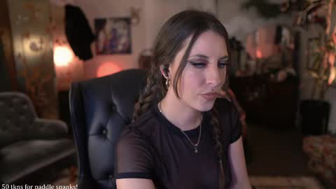 Snapshot of audrey_ chatting on 02-21-25, 06:40 Audrey online show from 02-21-25, 06:40