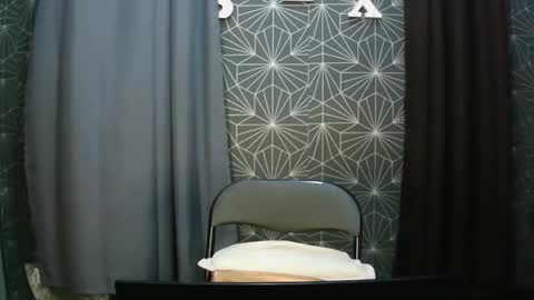 Snapshot of audreyblaise chatting on 11-07-25, 02:55 Audrey online show from 11-07-25, 02:55