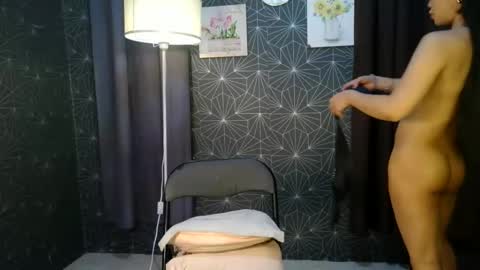 Snapshot of audreyblaise chatting on 12-04-25, 01:48 Audrey online show from 12-04-25, 01:48