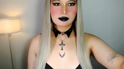 Audrey online show from 03-25-26, 07:14