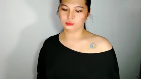 Audrey online show from 06-17-26, 03:24