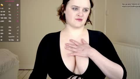 Audrey Jacq online show from 02-03-26, 04:12