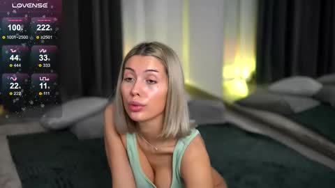 Isabella online show from 11-06-25, 08:59