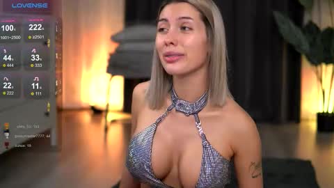 Isabella online show from 01-05-26, 05:27