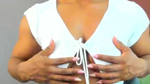 Snapshot of audry_montero1 chatting on 09-16-25, 08:10 Audry online show from 09-16-25, 08:10