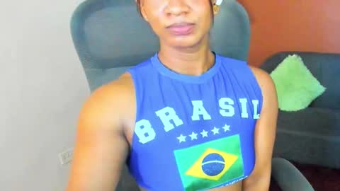 Snapshot of audry_montero1 chatting on 09-30-25, 07:30 Audry online show from 09-30-25, 07:30