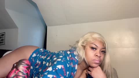 Snapshot of aunyxxx chatting on 02-07-25, 06:45 aunyxxx online show from 02-07-25, 06:45