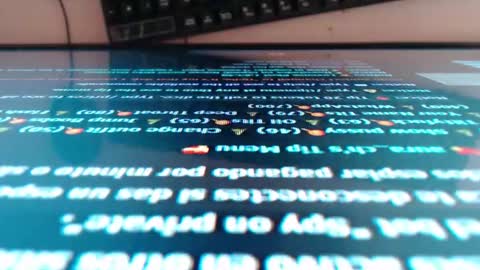 Snapshot of aura_ch chatting on 12-04-25, 10:57 Aura online show from 12-04-25, 10:57