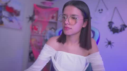 aura_rouss online show from 10-31-25, 01:28