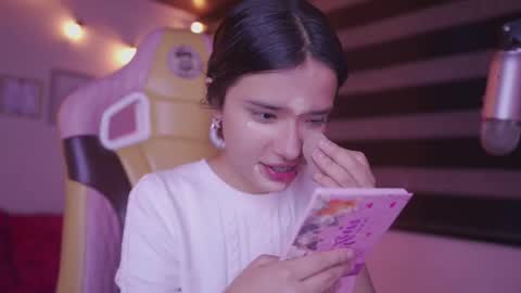 aura_rouss online show from 11-08-25, 01:28