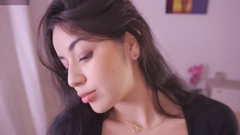 Snapshot of aura_sensual chatting on 09-26-25, 10:47 . online show from 09-26-25, 10:47