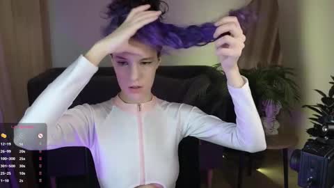 Lana online show from 04-12-26, 06:40