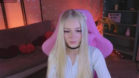 Aura online show from 04-03-26, 09:02