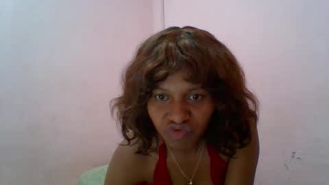 Snapshot of aurelia107 chatting on 06-02-26, 11:29 aurelia107 online show from 06-02-26, 11:29
