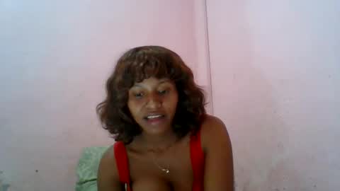 Snapshot of aurelia107 chatting on 06-12-26, 03:00 aurelia107 online show from 06-12-26, 03:00