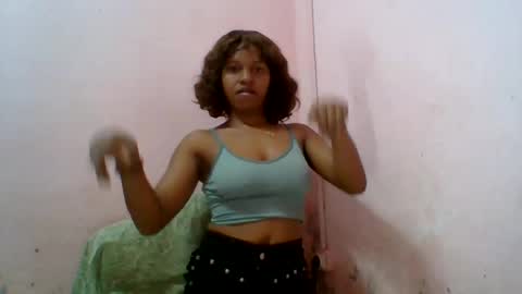Snapshot of aurelia107 chatting on 06-13-26, 10:08 aurelia107 online show from 06-13-26, 10:08