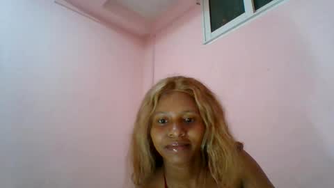 Snapshot of aurelia107 chatting on 07-15-26, 05:23 aurelia107 online show from 07-15-26, 05:23