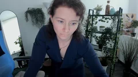 Aurelia online show from 06-06-26, 07:35