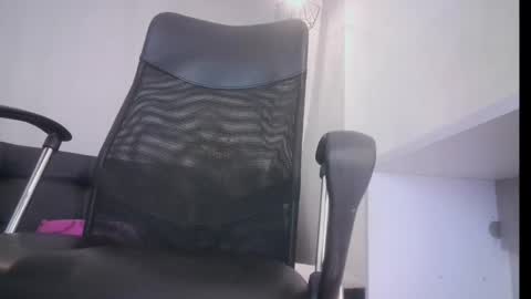 Snapshot of aurora_ath chatting on 01-19-25, 07:15 Aurora ath online show from 01-19-25, 07:15