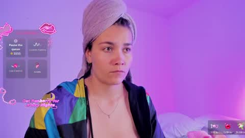 aurora_divine online show from 04-01-26, 07:00