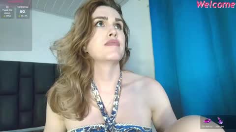 Snapshot of aurora_doll23 chatting on 05-06-26, 01:25 Aurora doll23 online show from 05-06-26, 01:25