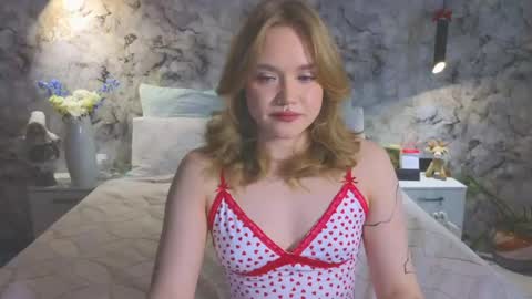 Kate online show from 04-12-26, 03:22