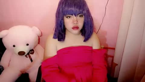 cute online show from 12-22-25, 09:34