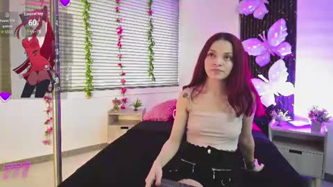 Snapshot of aurora_petitee chatting on 07-01-26, 12:18 Aurora online show from 07-01-26, 12:18