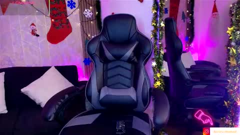 Aurora online show from 12-22-25, 04:42