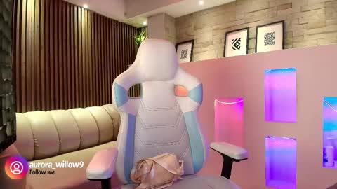 Snapshot of aurora_willow9 chatting on 12-16-25, 03:11 aurora_willow9 online show from 12-16-25, 03:11