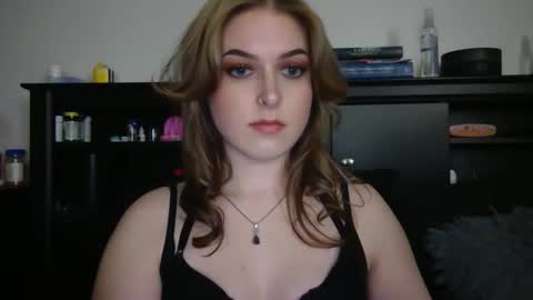 auroralightz1 online show from 03-04-26, 08:04