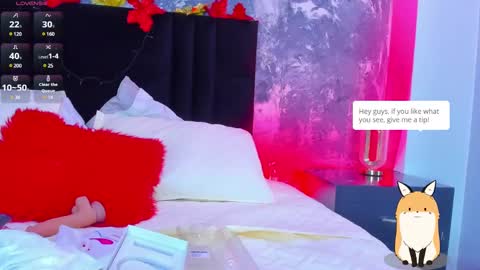 Snapshot of aurorarojas chatting on 12-28-24, 01:29 Aurora Rojas online show from 12-28-24, 01:29